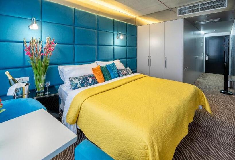 스탠다드 룸, Sono