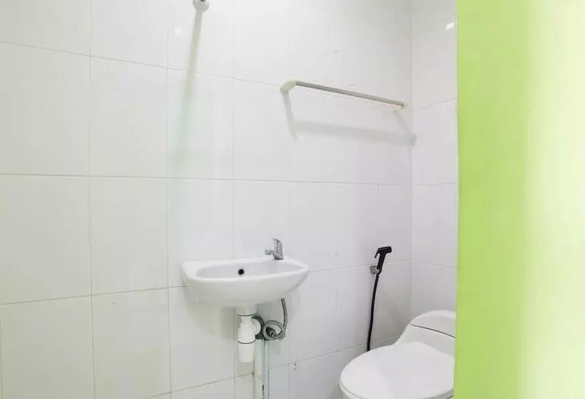 デラックスルーム, The Nancy S Homestay Pekanbaru Mitra Reddoorz