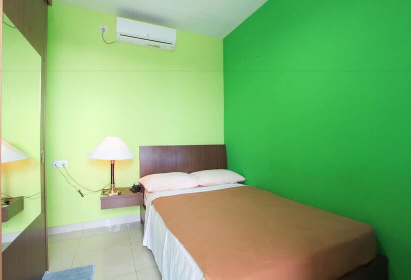 Номер Deluxe, The Nancy S Homestay Pekanbaru Mitra Reddoorz