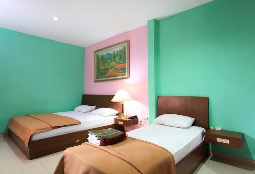 ファミリールーム, The Nancy S Homestay Pekanbaru Mitra Reddoorz