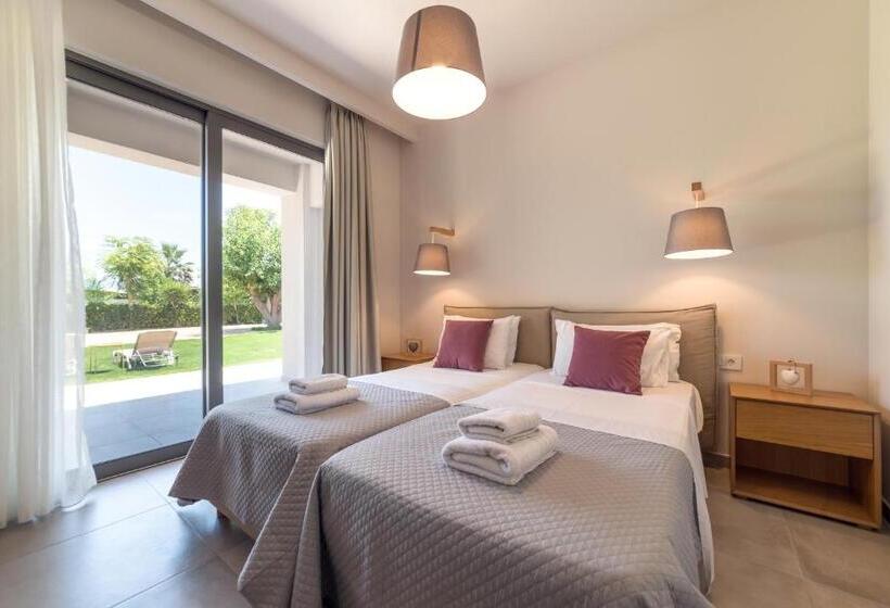 Superior suite with garden view, Lemonia Accommodations