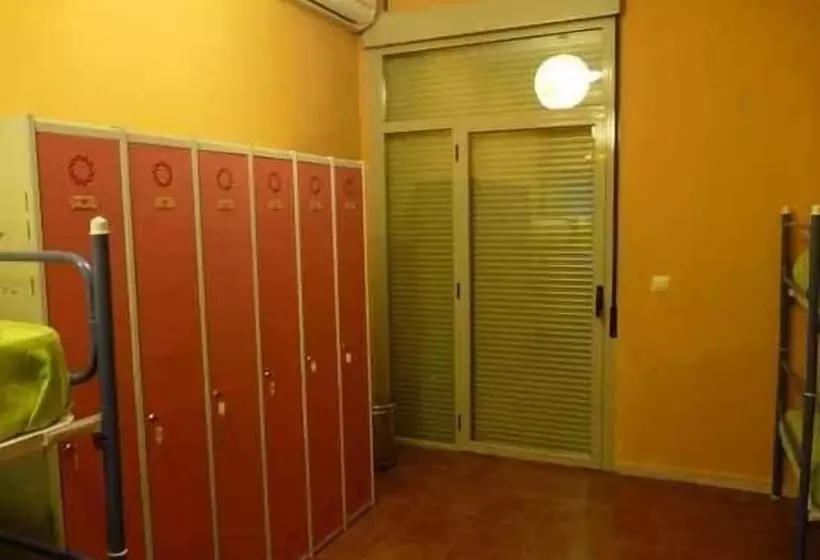 ルームシェアのワンベッド, Albergue Turístico La Alegría   Hostel