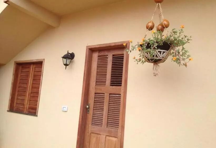 スタンダードトリプルルーム, B&b Pedra Do Meio