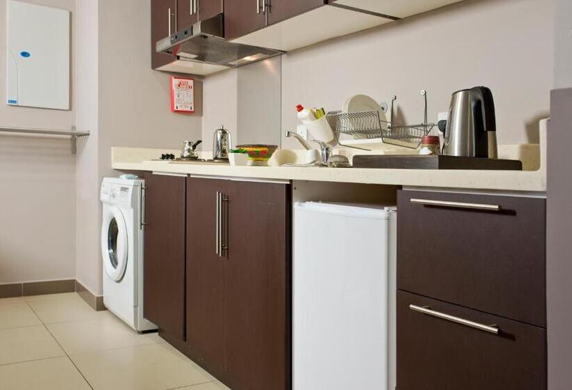 スタンダードスタジオ, Dara Salam