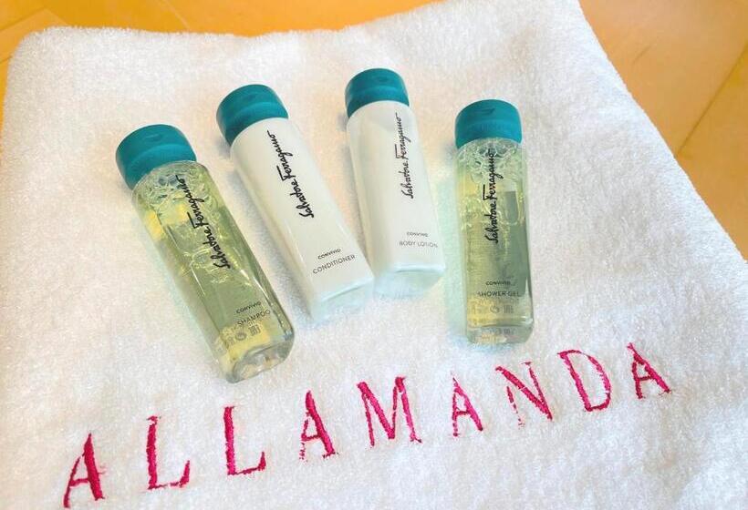 סוויטה מלכותית, Allamanda Aoyama Tokyo