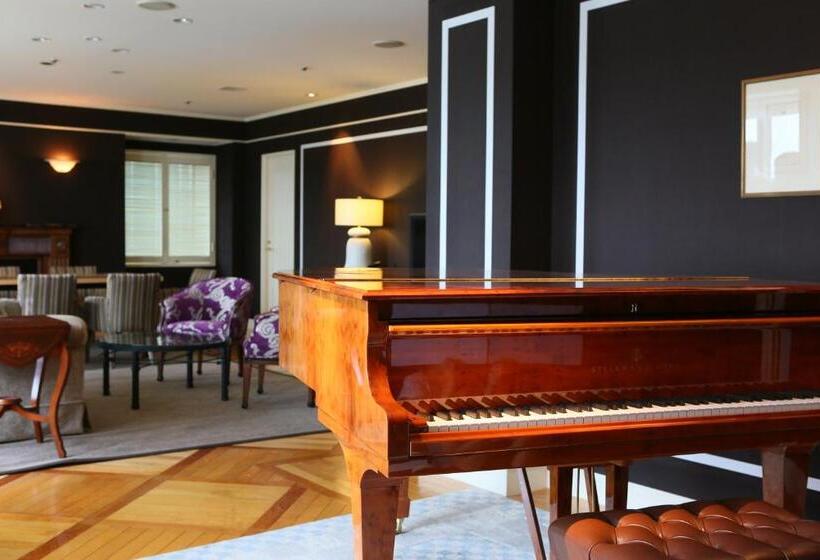 סוויטה מלכותית, Allamanda Aoyama Tokyo