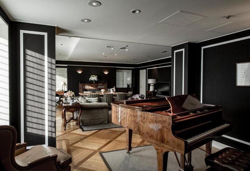 סוויטה מלכותית, Allamanda Aoyama Tokyo