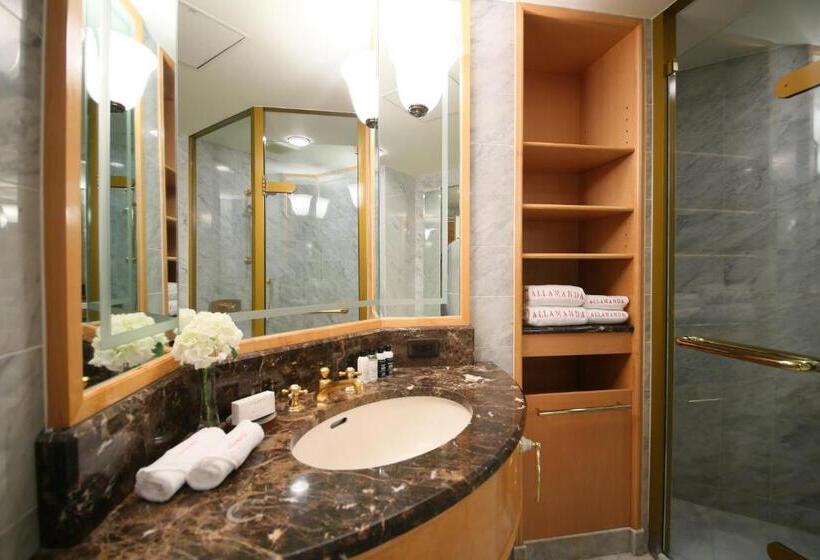 Классический Номер, Allamanda Aoyama Tokyo
