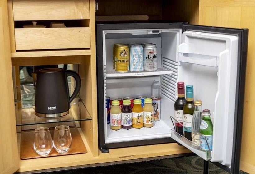 סוויטה מלכותית, Allamanda Aoyama Tokyo