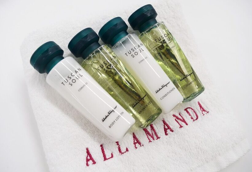 סוויטה מלכותית, Allamanda Aoyama Tokyo