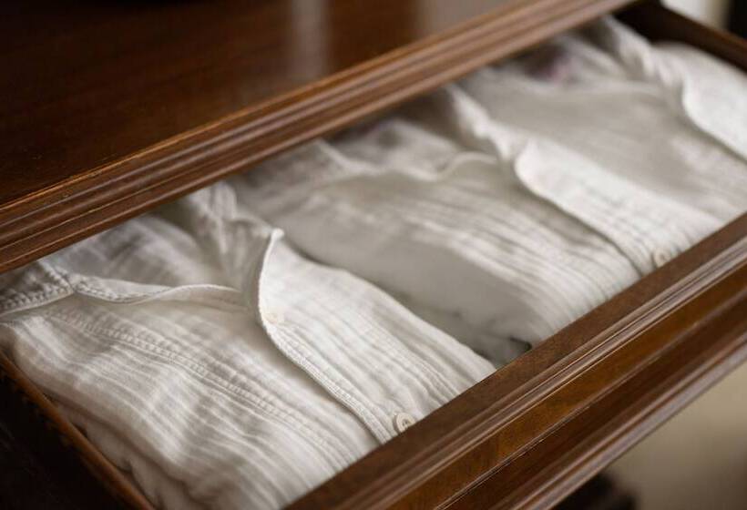 סוויטת מאסור, Allamanda Aoyama Tokyo