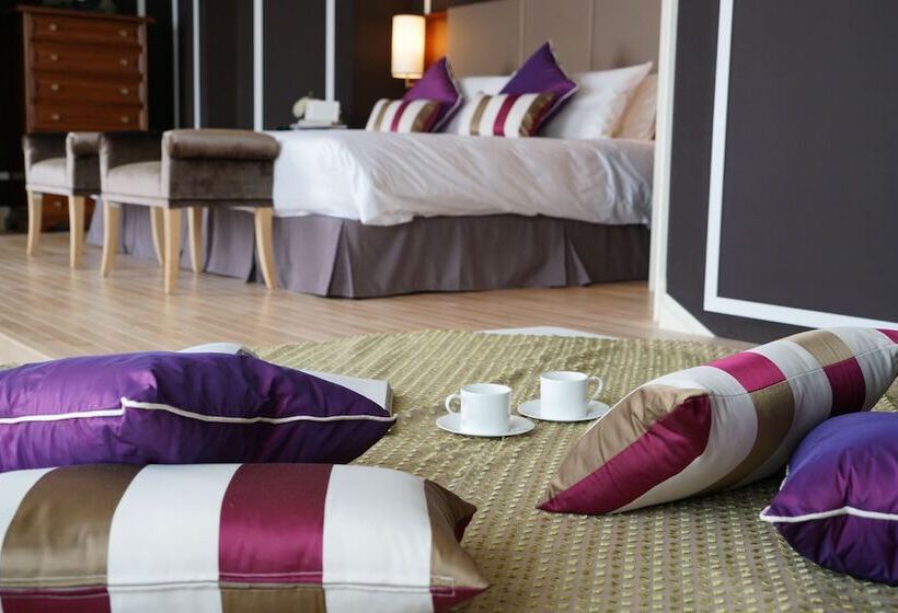 סוויטה מלכותית, Allamanda Aoyama Tokyo