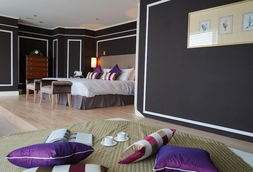 סוויטה מלכותית, Allamanda Aoyama Tokyo