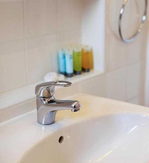 オーシャンビュースタンダードルーム, Axiothea