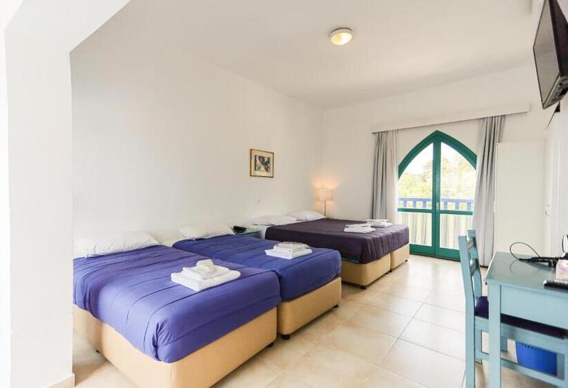 ファミリールーム, Axiothea