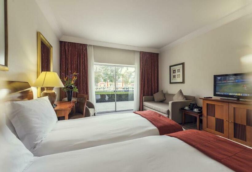 חדר סטנדרט, Carnival City