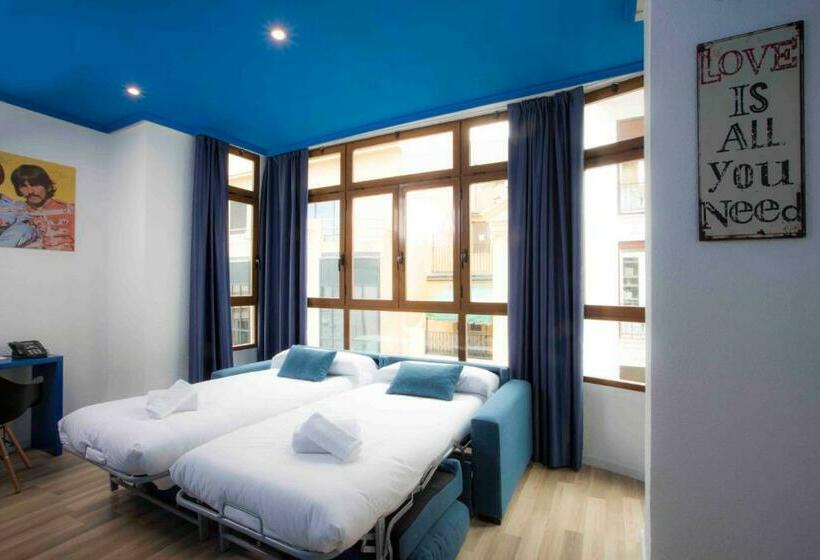 4인용 스탠다드 룸, Casual Vintage Valencia