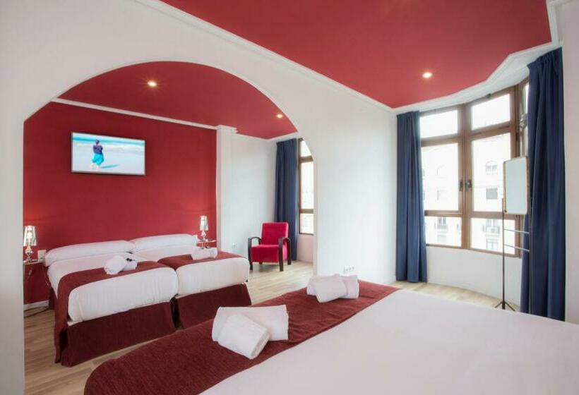 4인용 스탠다드 룸, Casual Vintage Valencia