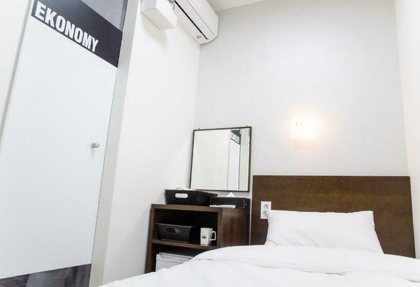Camera Standard Individuale, Ekonomy Haeundae Hostel