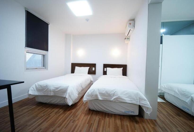 Camera Familiare Deluxe, Ekonomy Haeundae Hostel