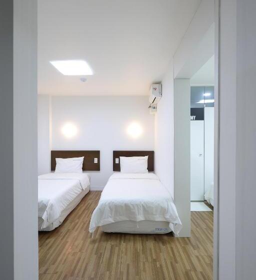 Camera Familiare Deluxe, Ekonomy Haeundae Hostel