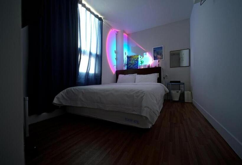 Camera Deluxe, Ekonomy Haeundae Hostel