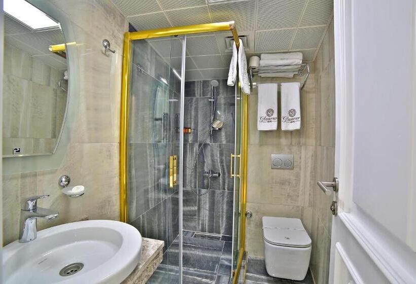 Standard Triple Room Sea View, Glamour Hotel Istanbul Sirkeci