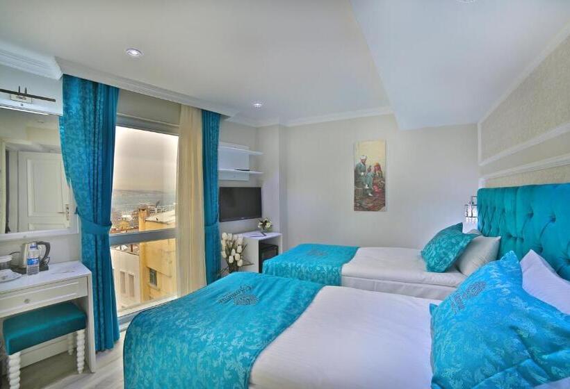 Triple Room Sea View, Glamour Hotel Istanbul Sirkeci