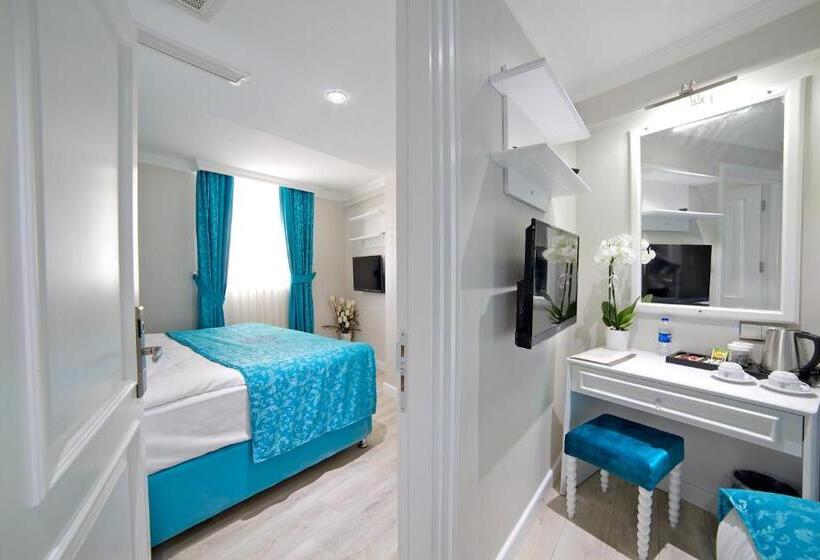 آپارتمان یک خوابه با دری مشترک که هال را جدا می کند., Glamour Hotel Istanbul Sirkeci