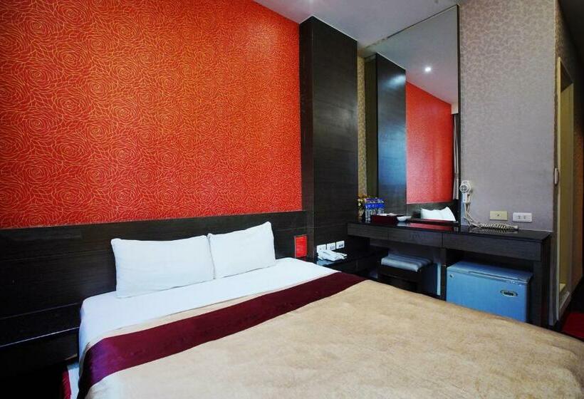 اتاق کلاس بیزنس, Happy