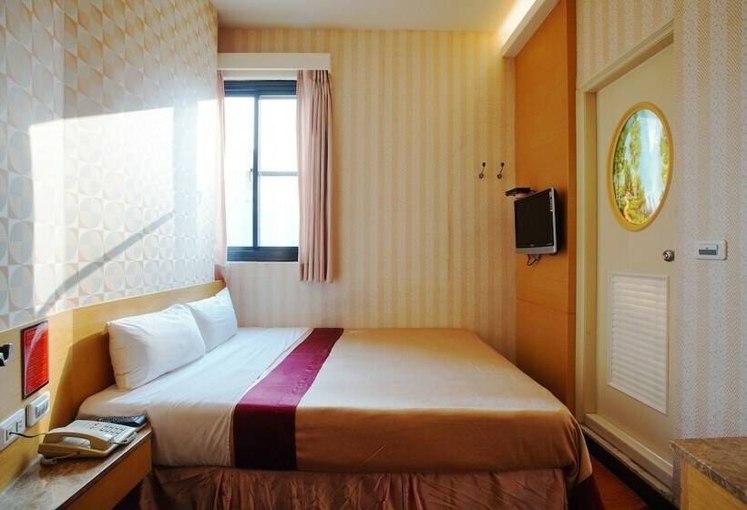 اتاق استاندارد, Happy