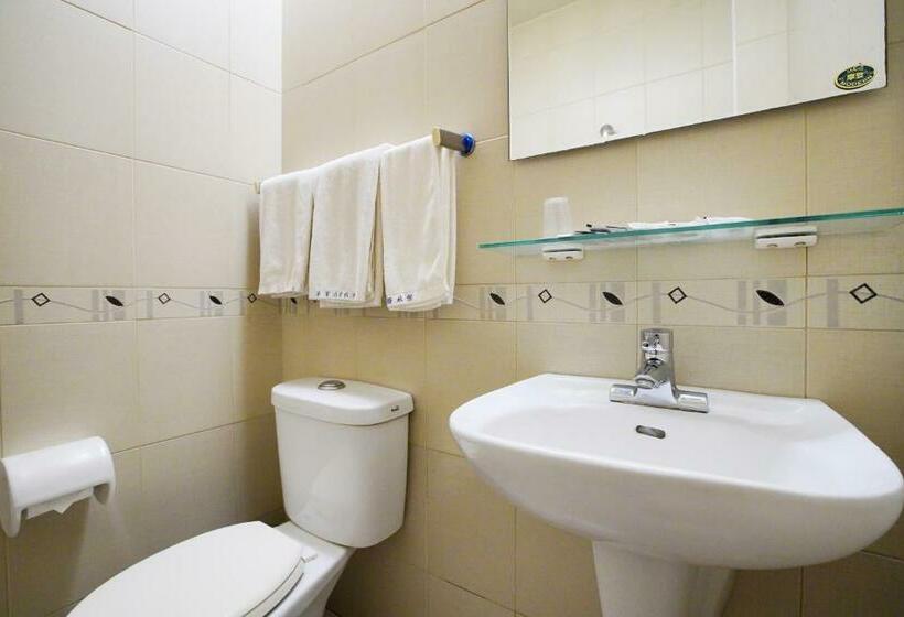 اتاق کلاس بیزنس, Happy