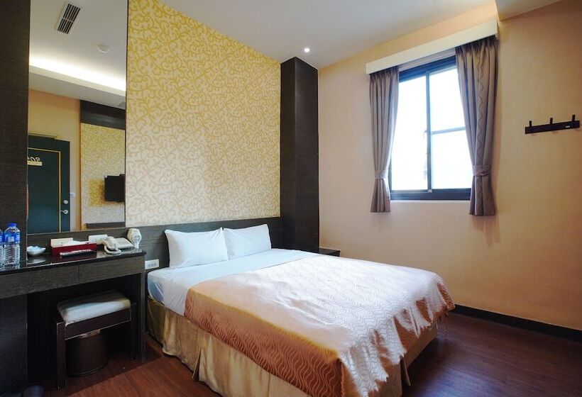 اتاق کلاس بیزنس, Happy