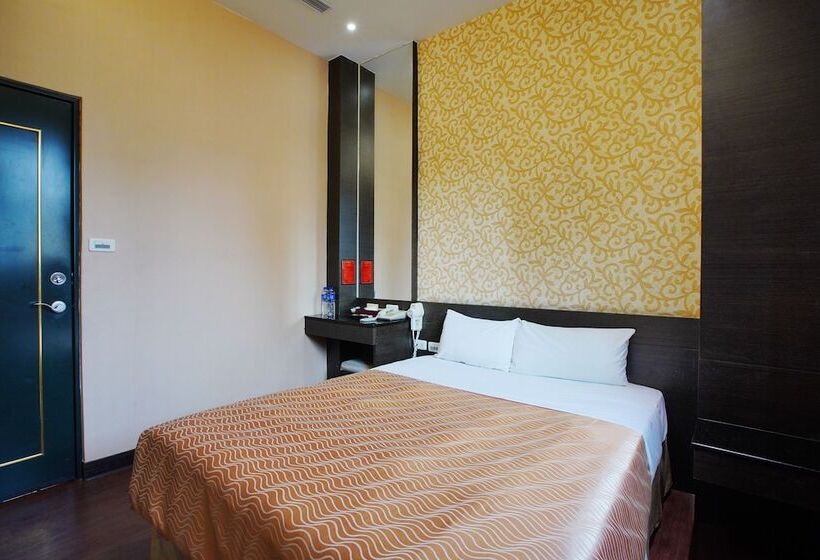 اتاق کلاس بیزنس, Happy