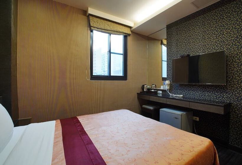 اتاق لوکس, Happy