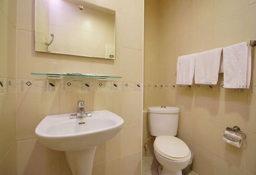 اتاق کلاس بیزنس, Happy