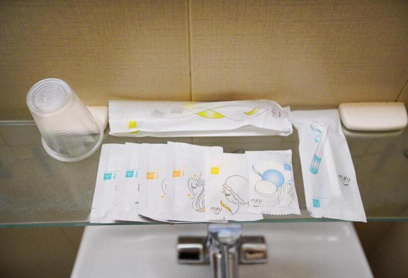 اتاق کلاس بیزنس, Happy