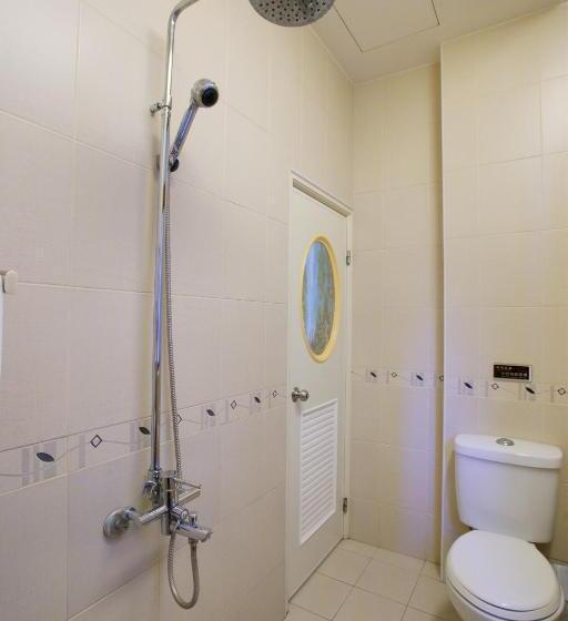 اتاق لوکس, Happy