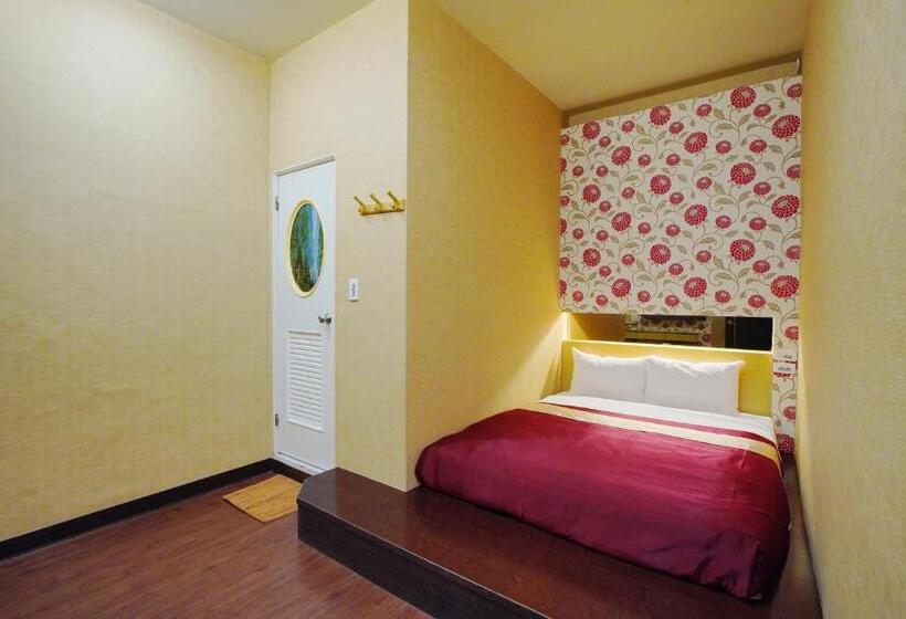 اتاق لوکس, Happy