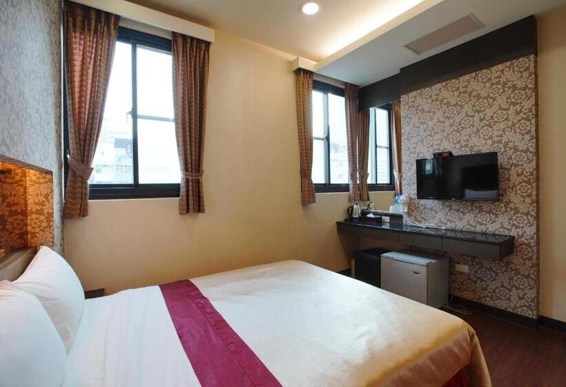 اتاق لوکس, Happy