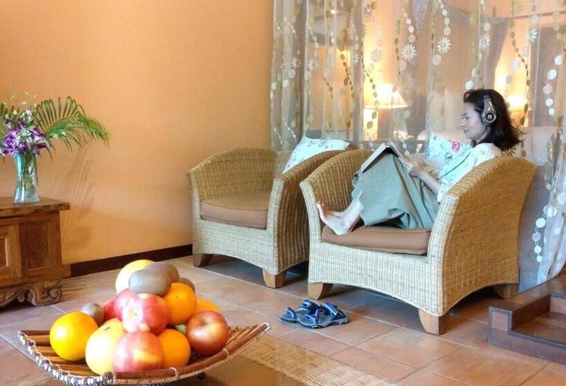 ویلای 2 خوابه, Howard Villa