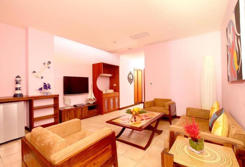 ویلای 2 خوابه, Howard Villa