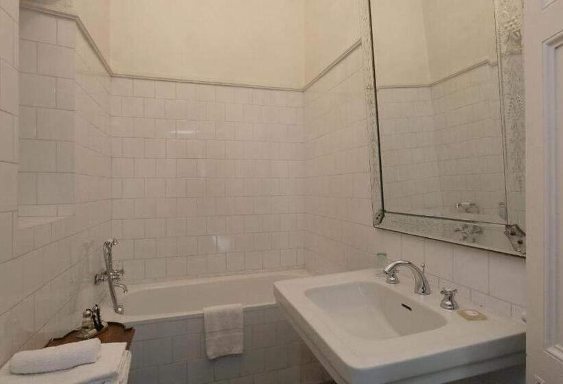 سوییت, Mimi Calpe