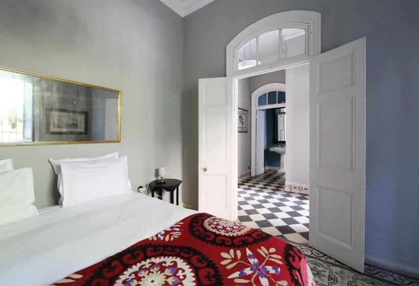 سوییت, Mimi Calpe