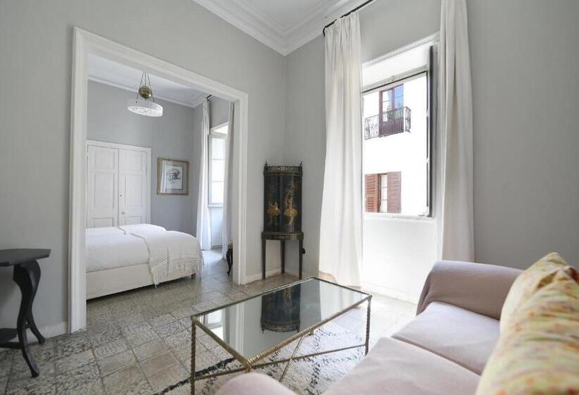 سوییت, Mimi Calpe