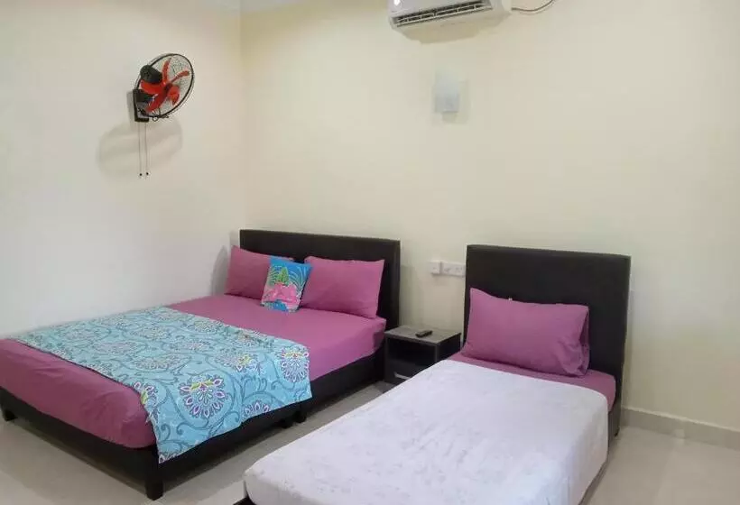 اتاق خانوادگی, Motel Aurora Damai