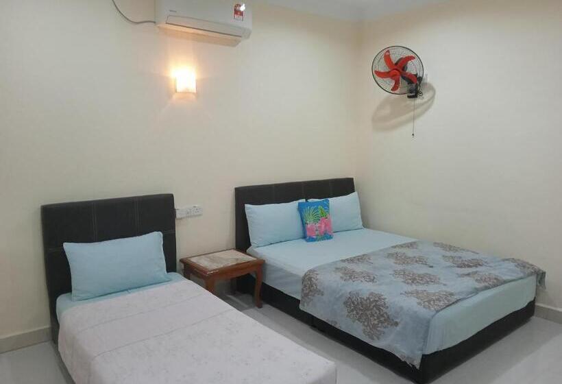 Семейный Номер, Motel Aurora Damai