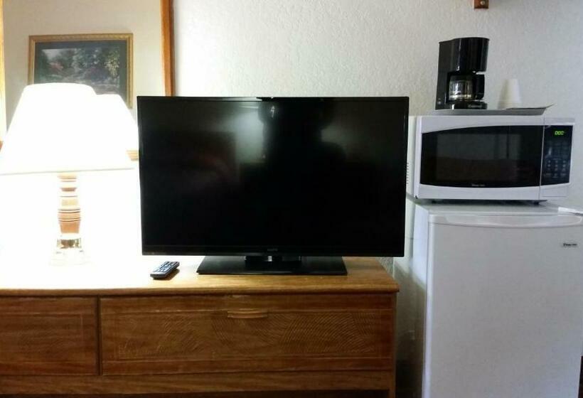 غرفة قياسية سرير كينج, Corning Inn