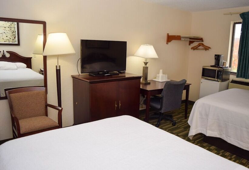 Номер Стандарт 2 Двуспальные Кровати, Corning Inn