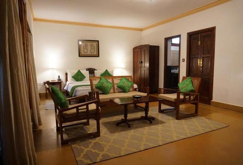 جناح, Saraca Hotel Lucknow